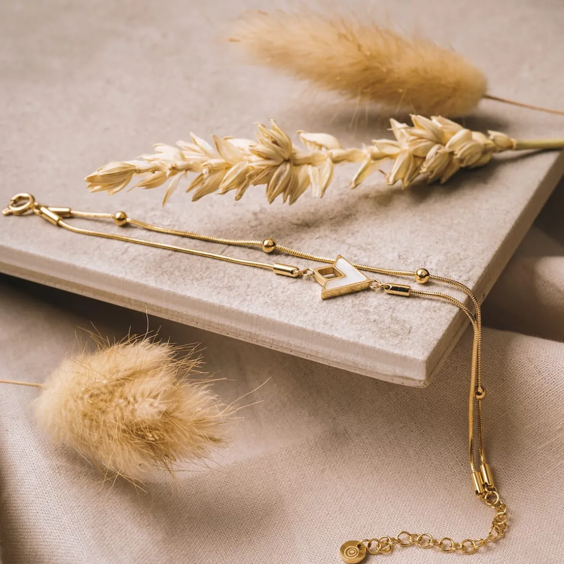 Bracelet Conceptual