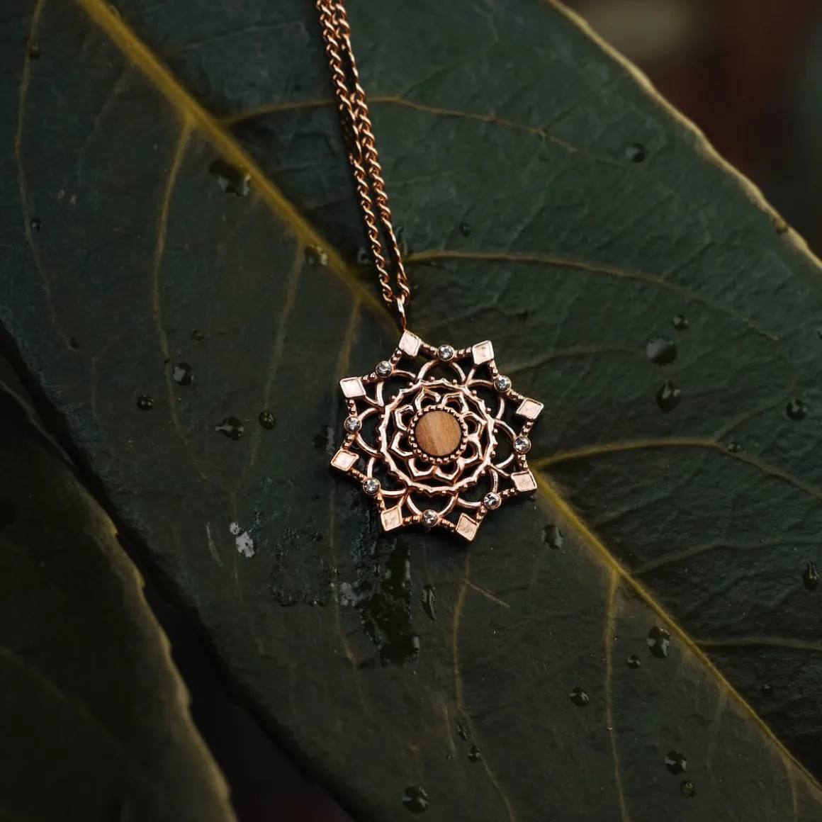 Collier Aphonia