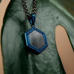 COLLIER AXIS