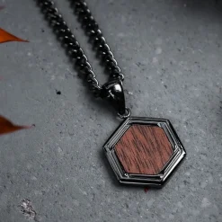 Collier Axis
