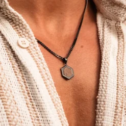 Collier Axis