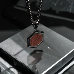 Collier Axis