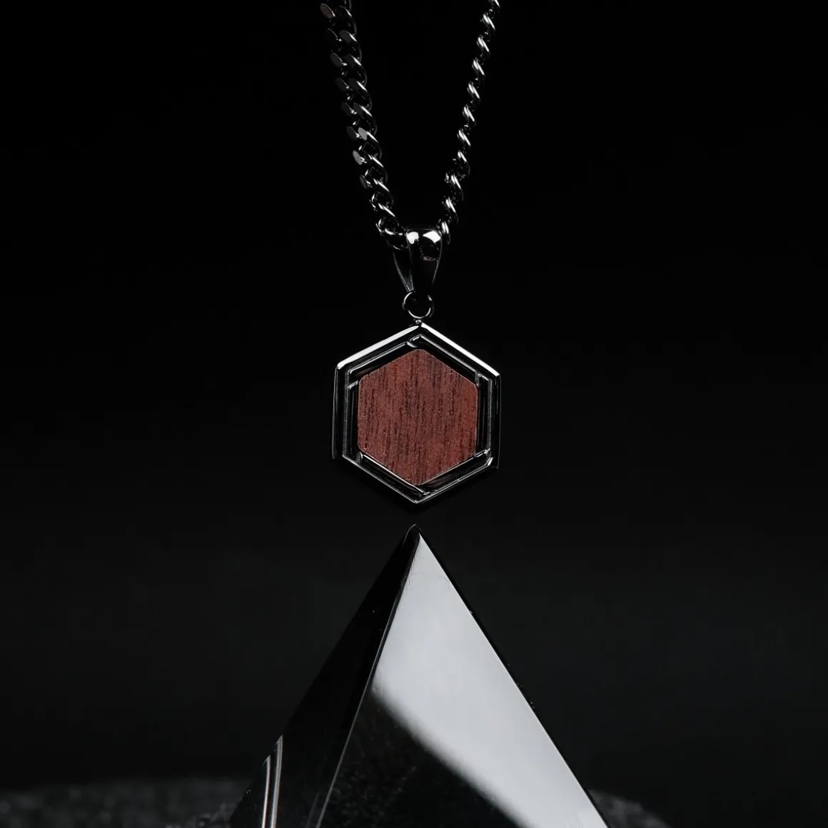Collier Axis