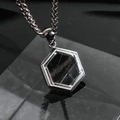 Collier Axis