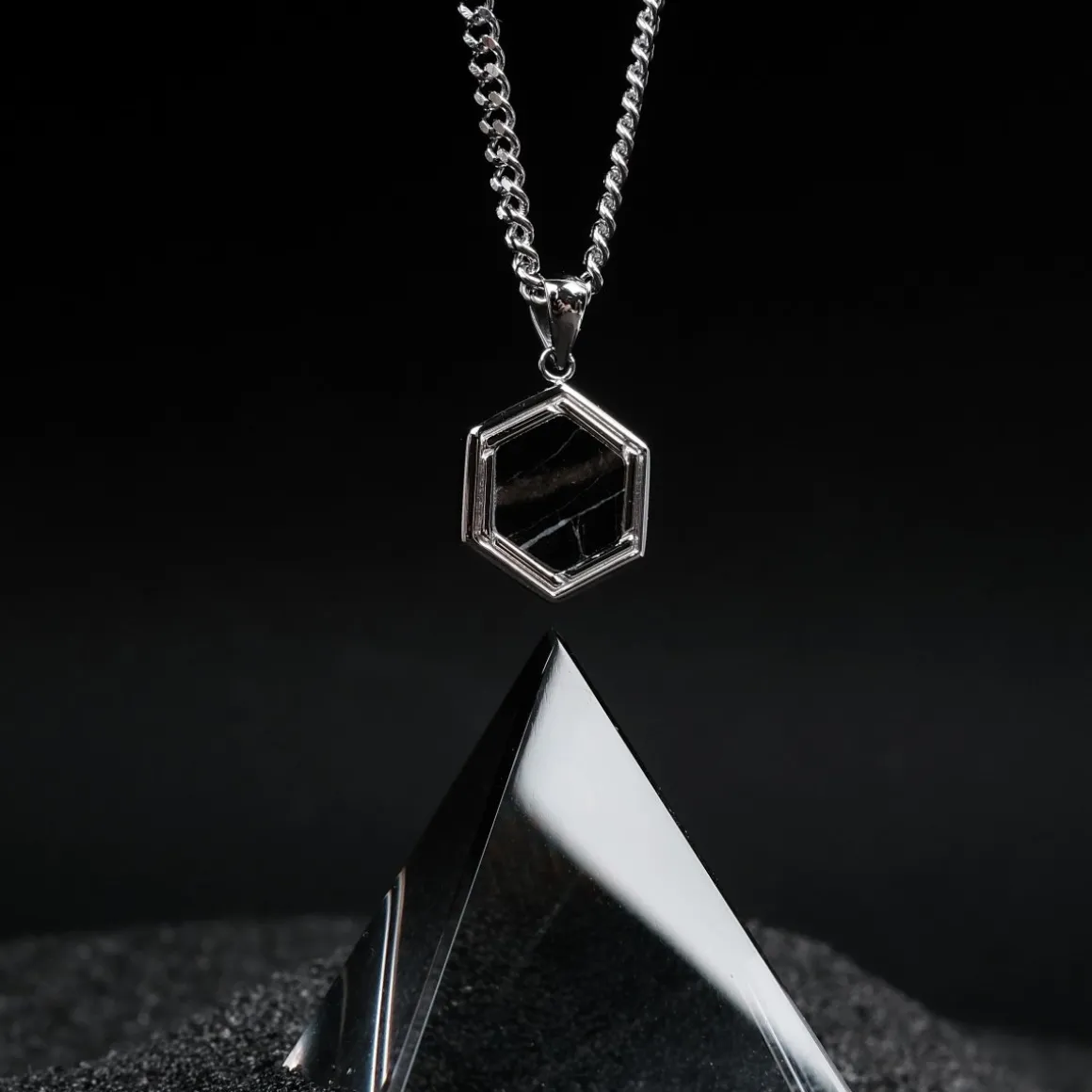 Collier Axis