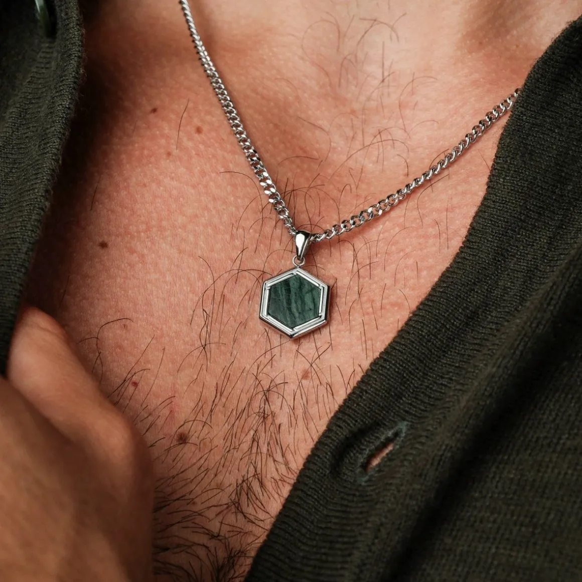 COLLIER AXIS