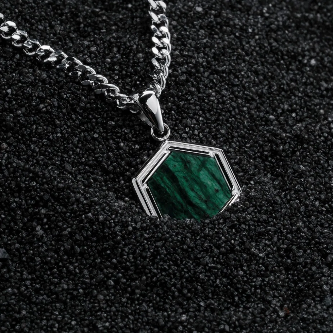 COLLIER AXIS