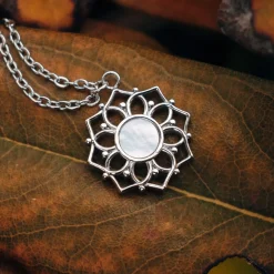 Collier Composition