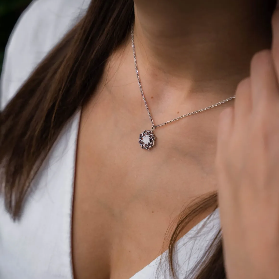 Collier Composition