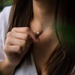 Collier Composition