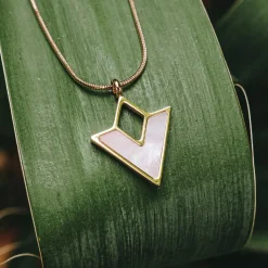 Collier Conceptual