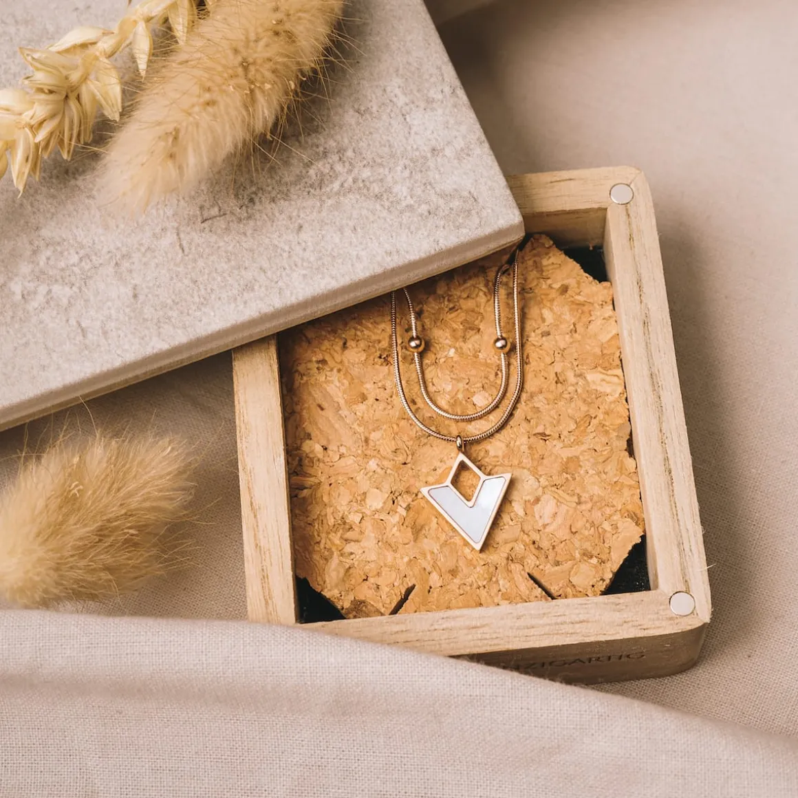 Collier Conceptual