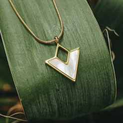 Collier Conceptual