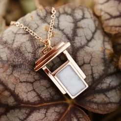 Collier Contour