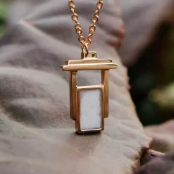 Collier Contour