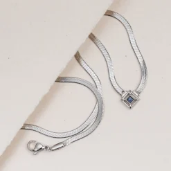 Collier d'&Eacute;veil