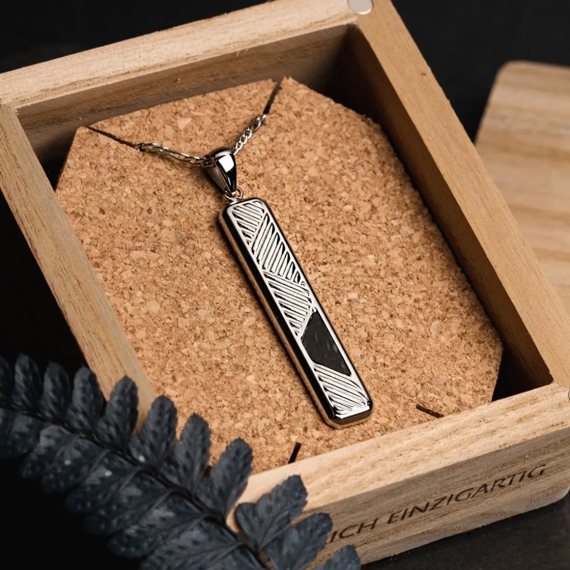 Collier Derivate