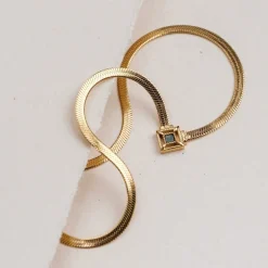 Collier &Eacute;veil