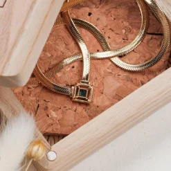 Collier &Eacute;veil