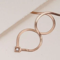 Collier &Eacute;veil