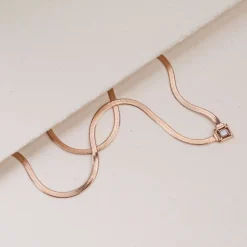 Collier &Eacute;veil