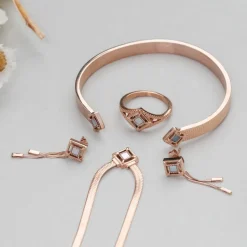 Collier &Eacute;veil