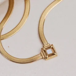 Collier &Eacute;veil