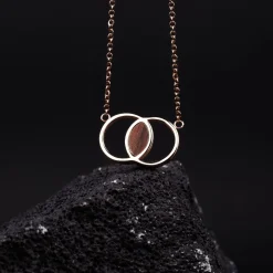 Collier Effigy