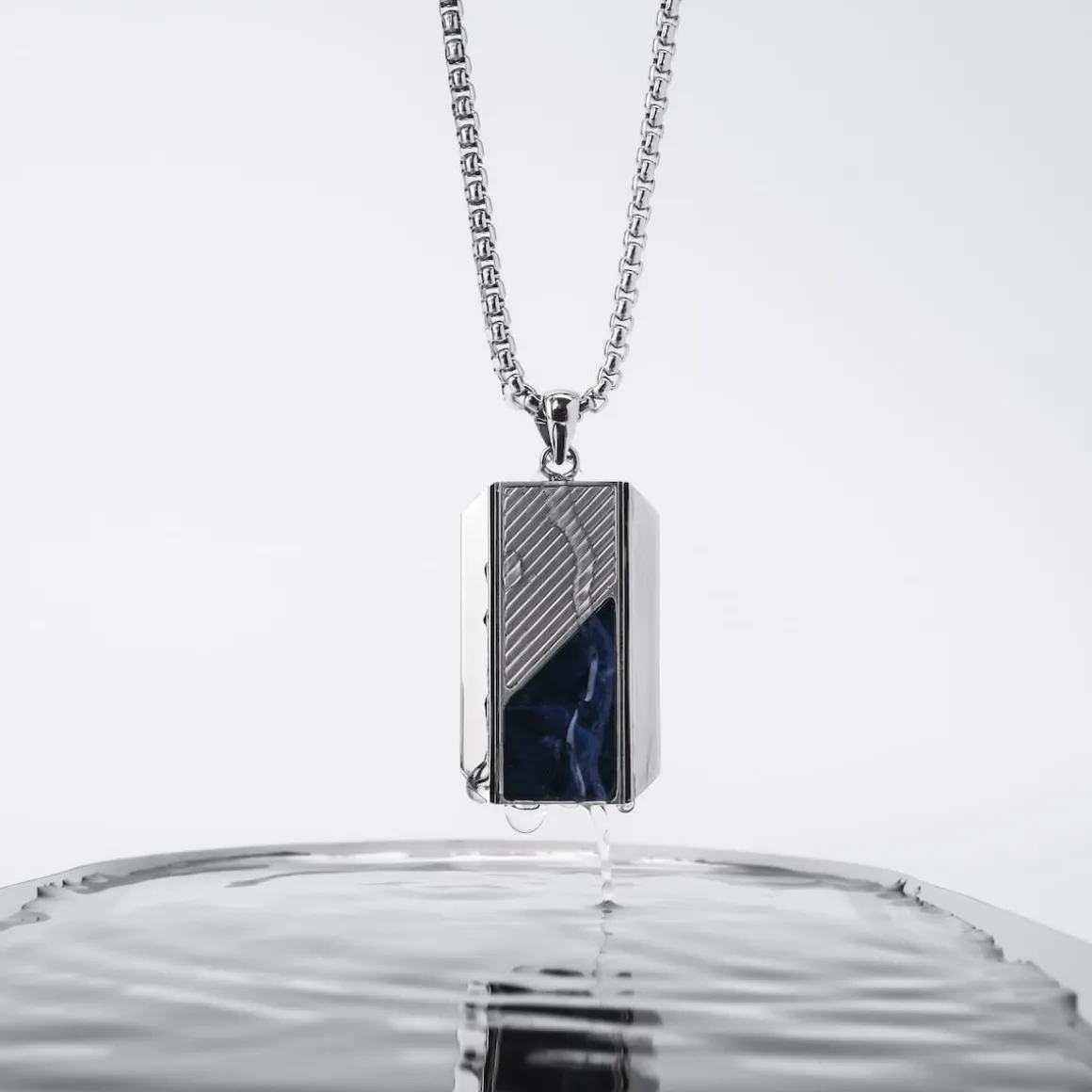 Collier Ionic