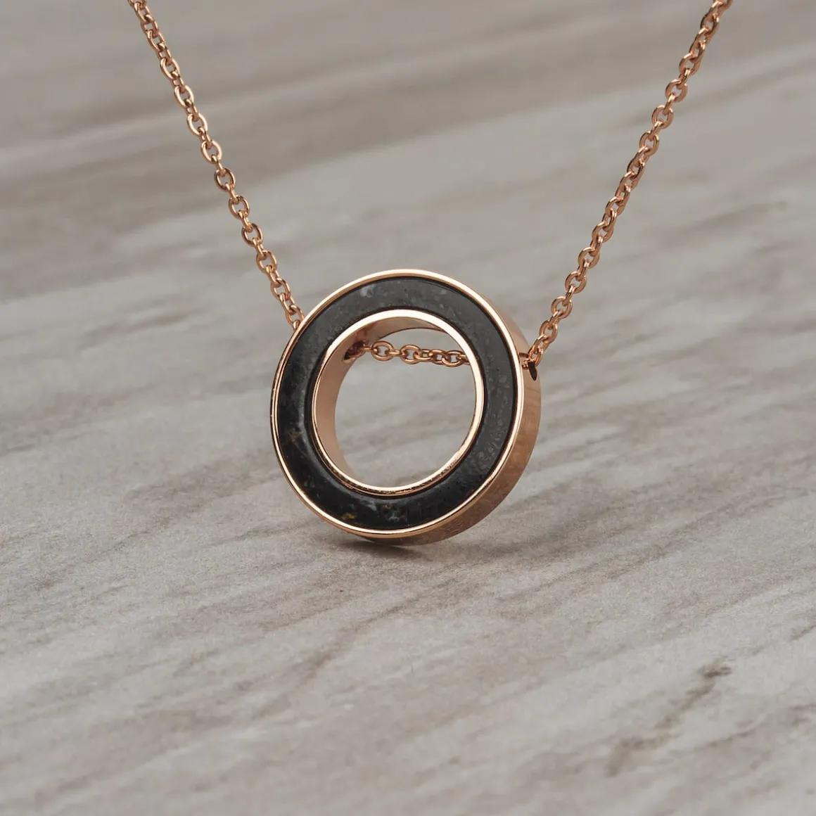 Collier Ornament