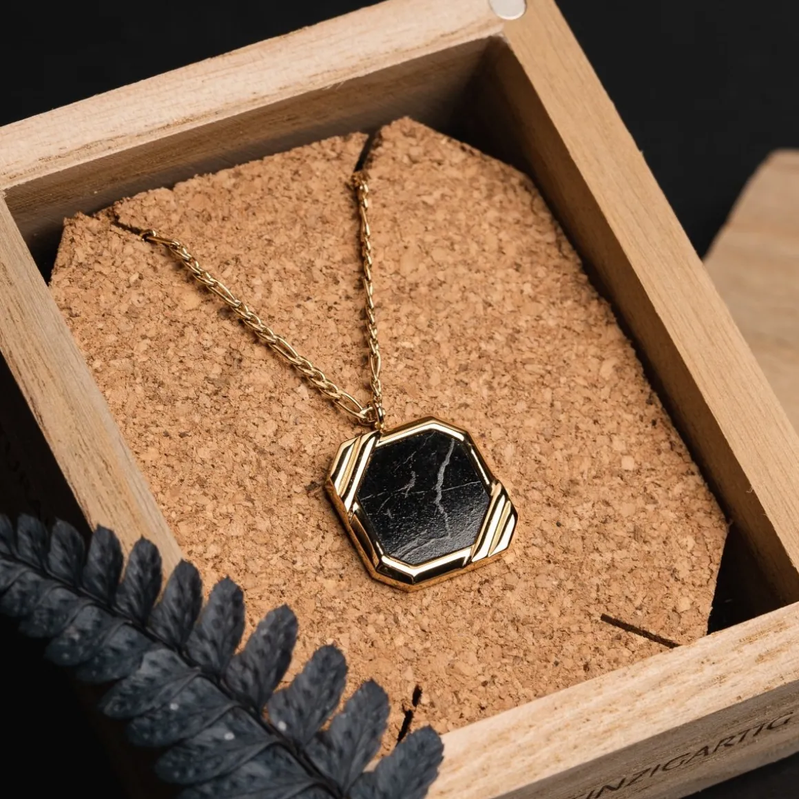 Collier Scalar