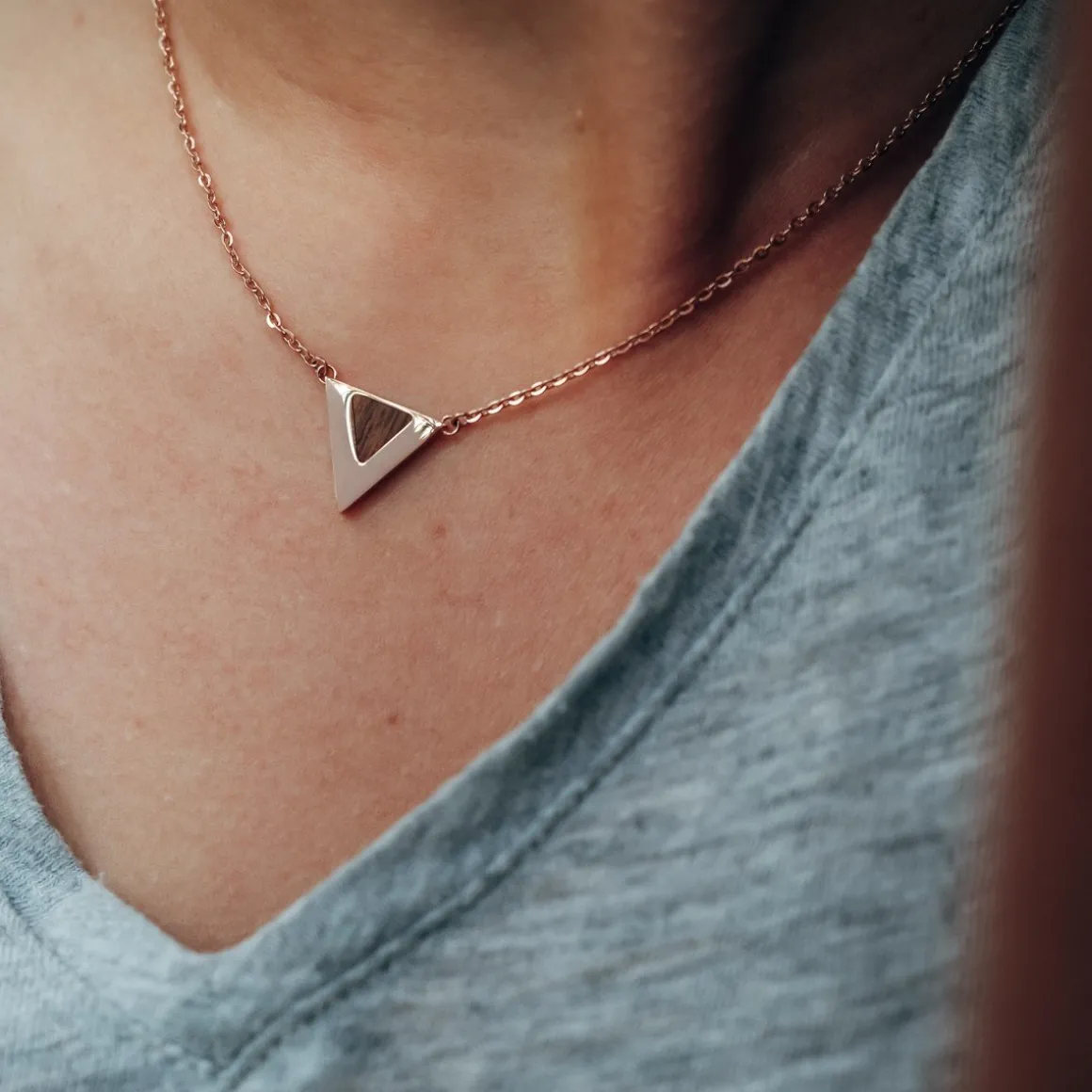 Collier Scales