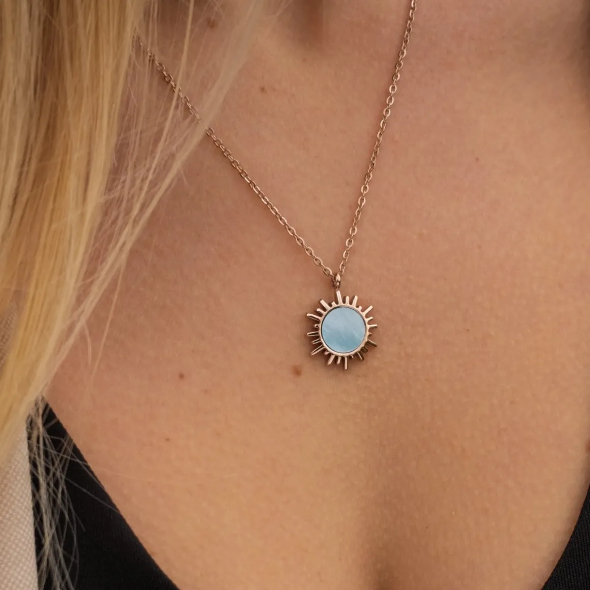 Collier Shade