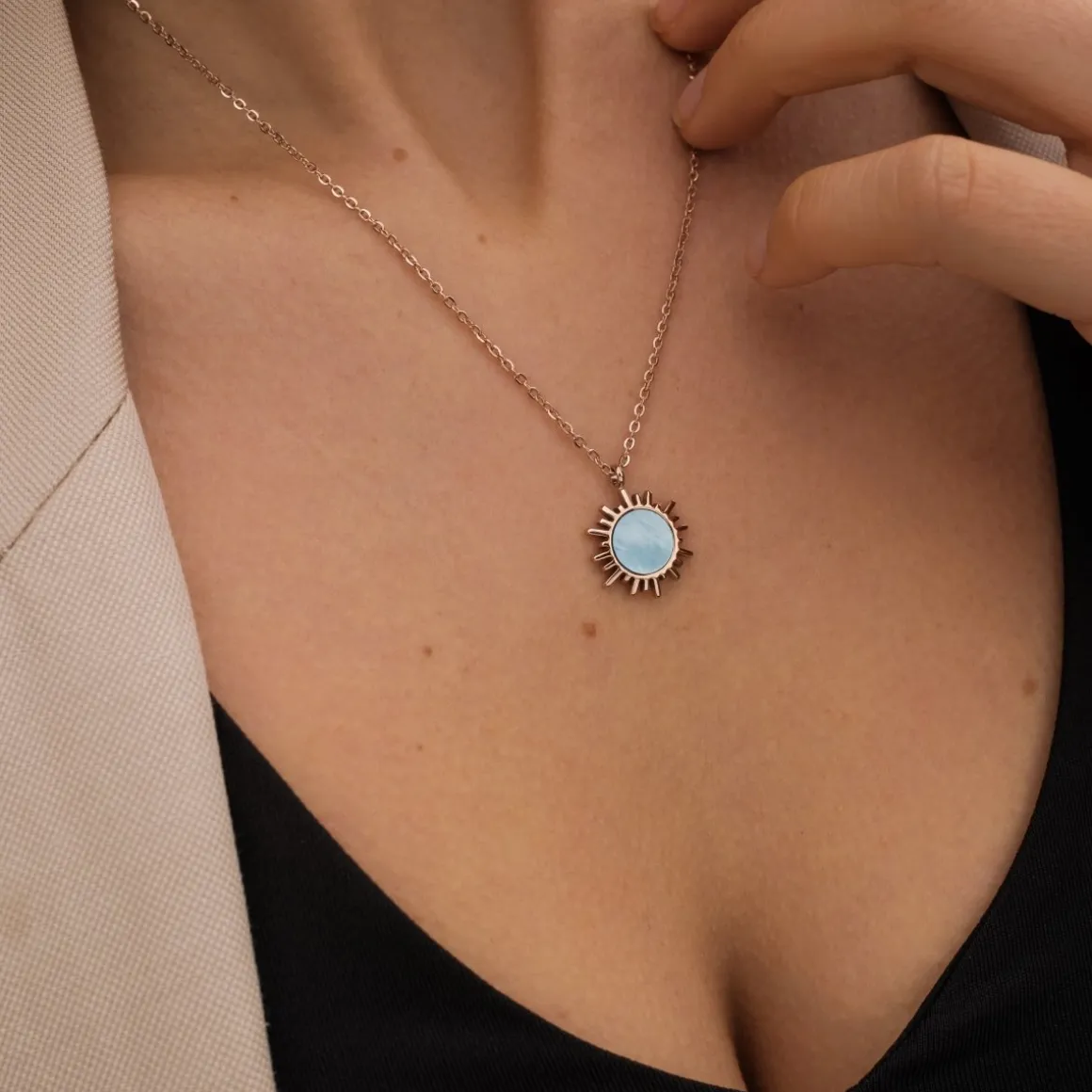 Collier Shade