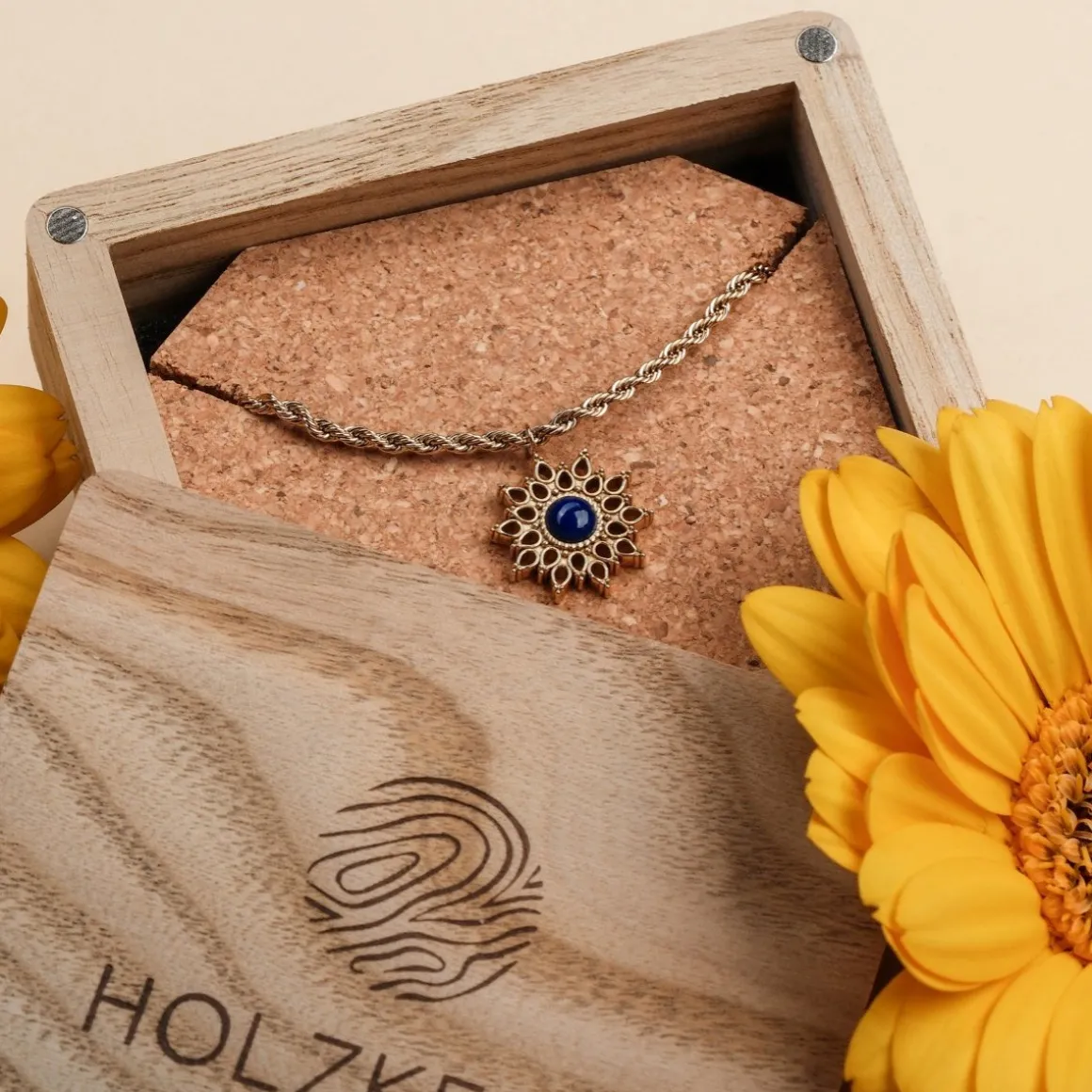 COLLIER SUNCATCHER