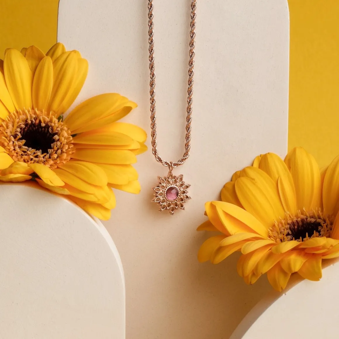 COLLIER SUNCATCHER